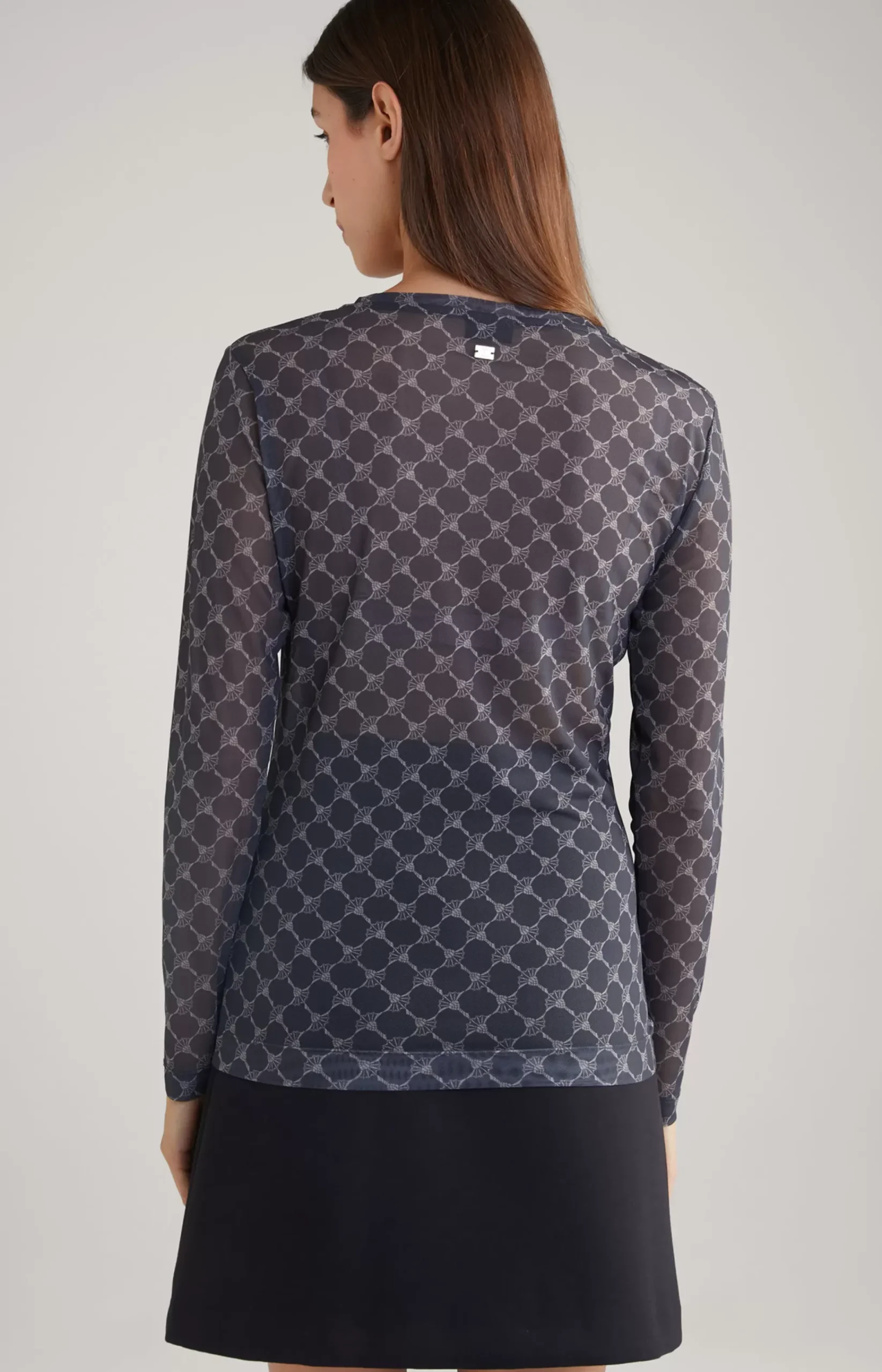 Mesh Long Sleeved Shirt in a Grey Pattern