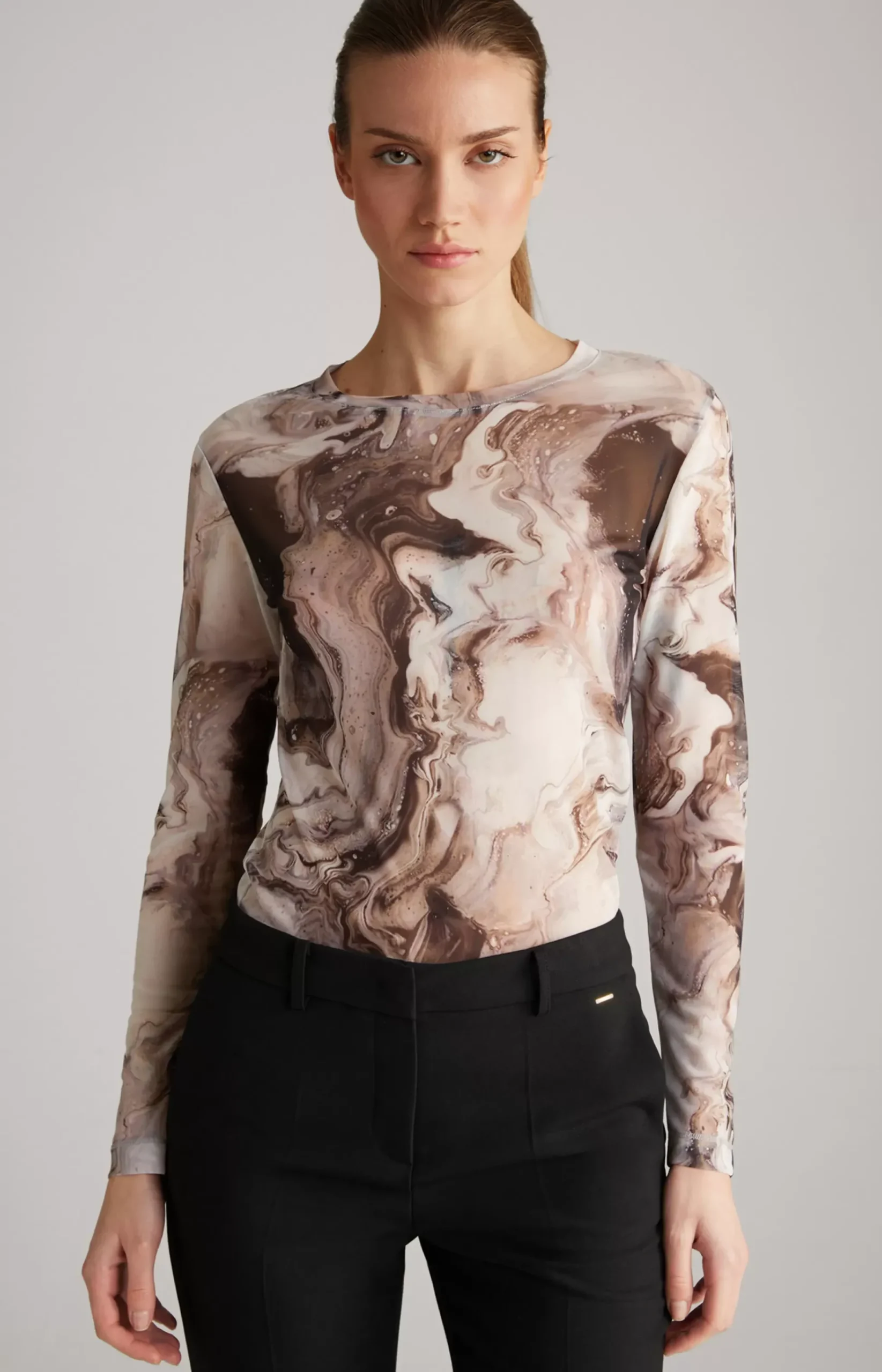Mesh Long-sleeved Shirt in Off-white/Black