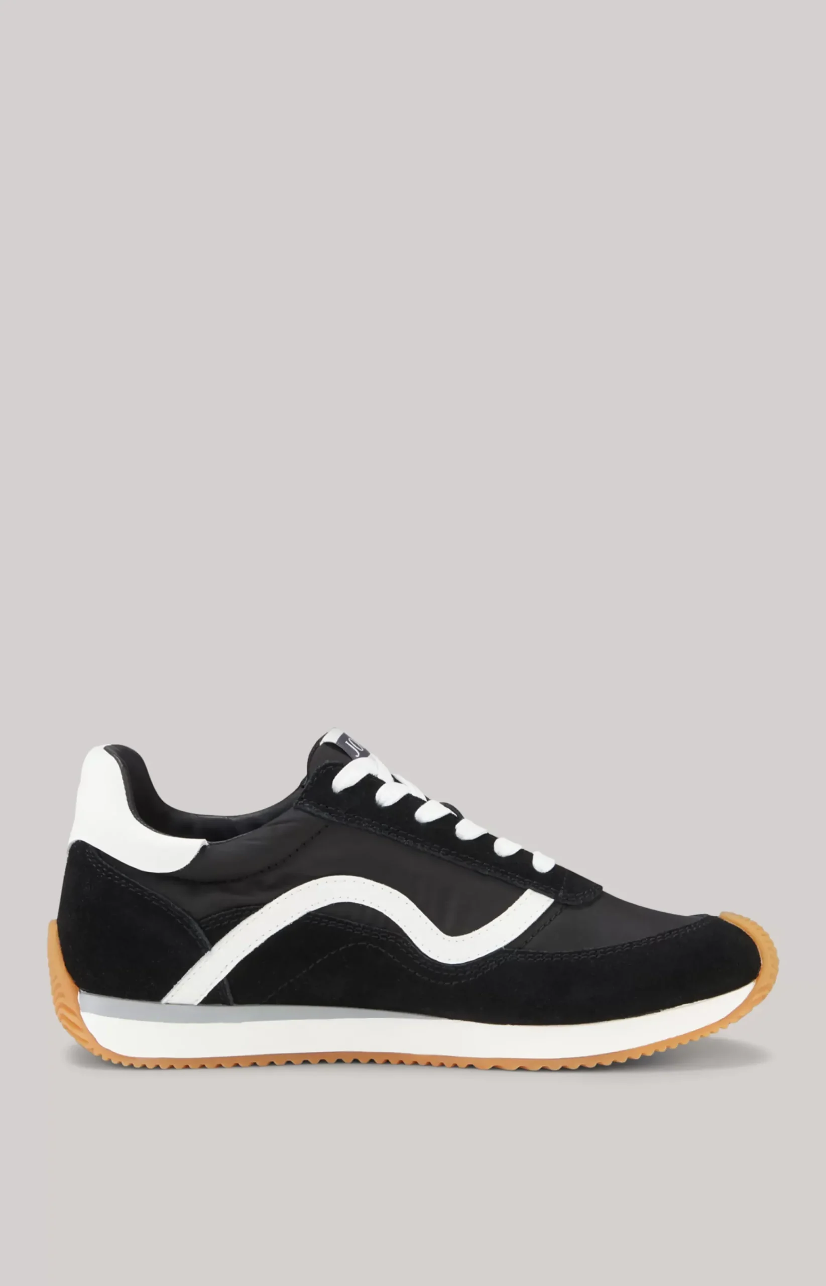 Misto Leone Low-top Trainers in Black