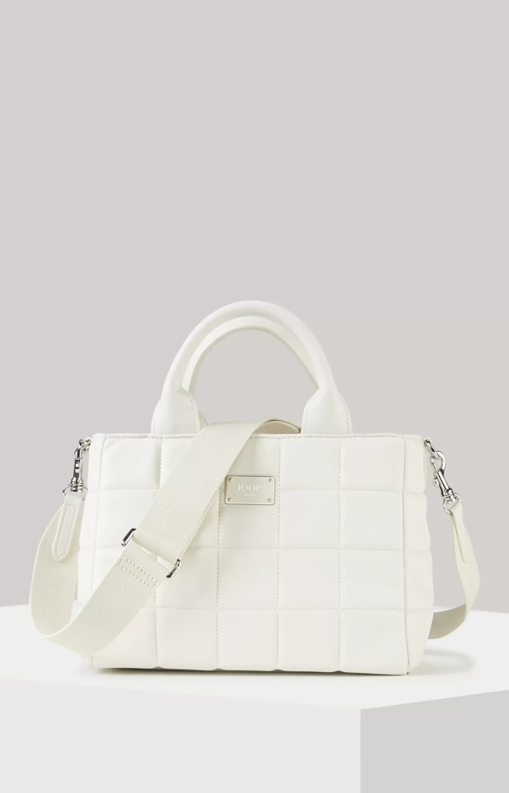 Ordine Sila Handbag in Offwhite