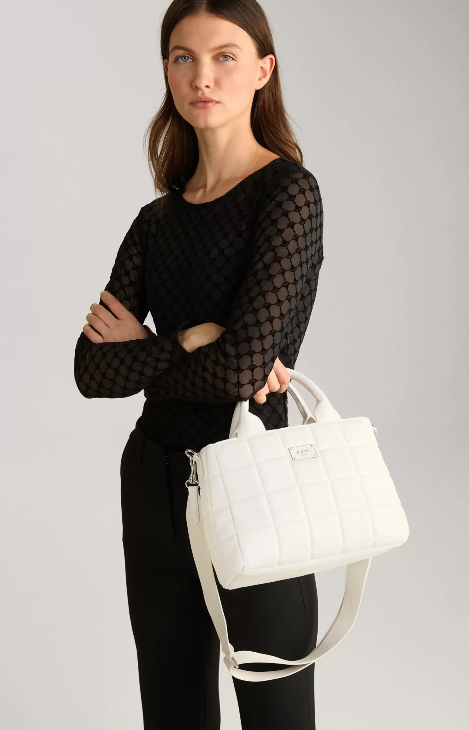 Ordine Sila Handbag in Offwhite