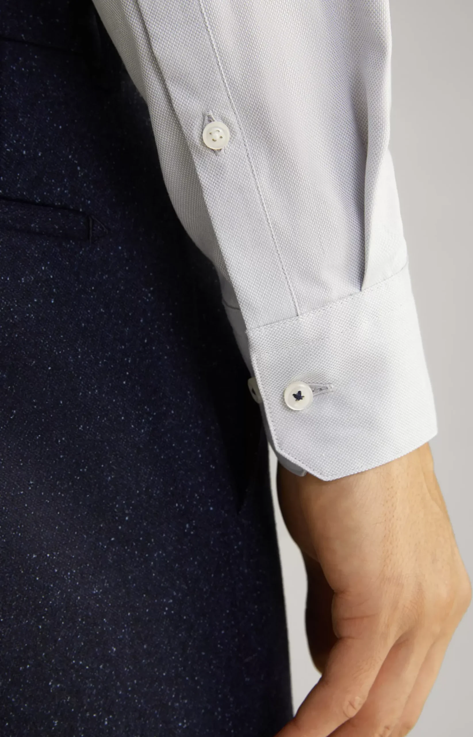 Paiton Cotton Shirt in Light Grey