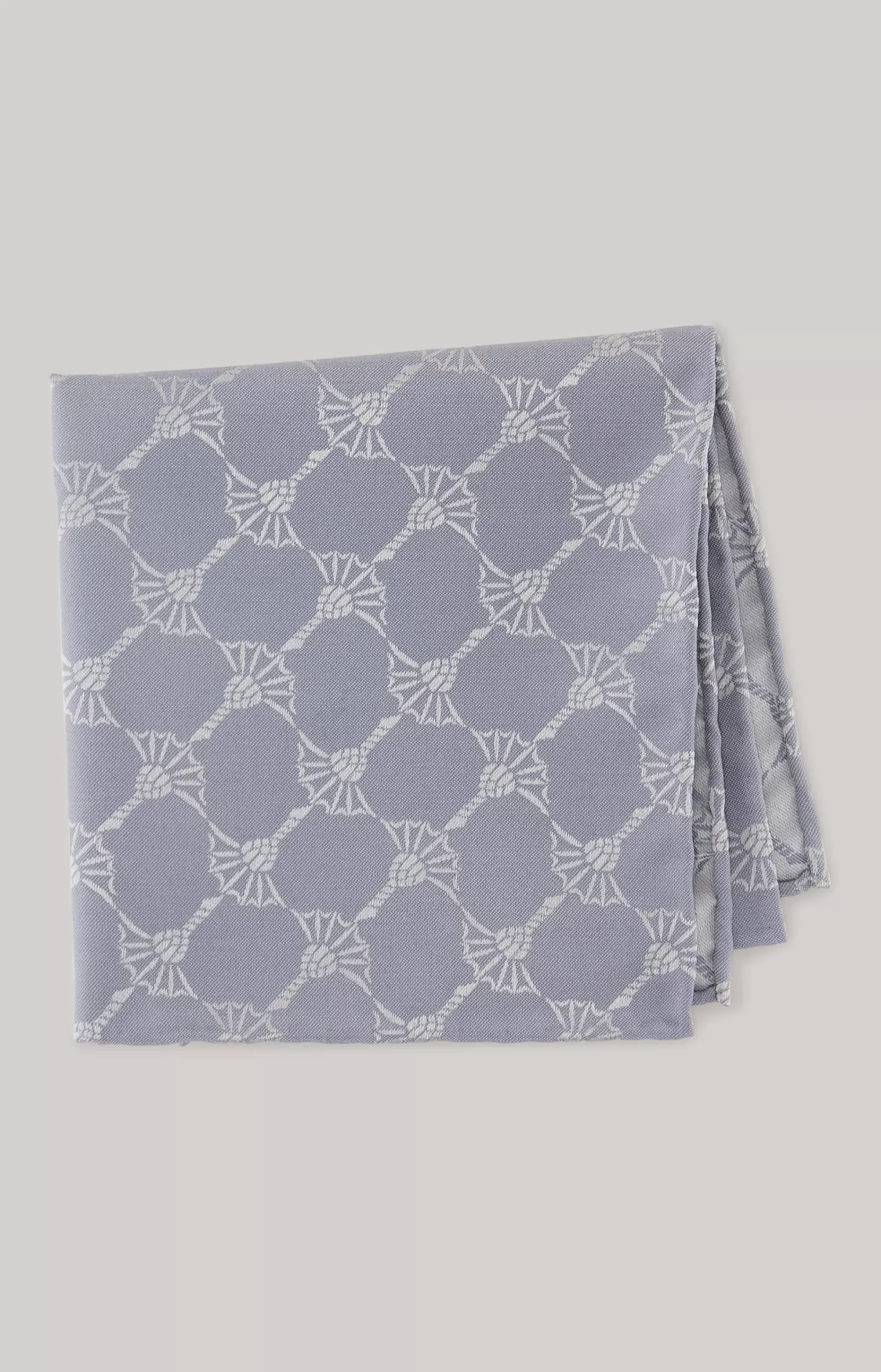 Pocket square in blue and grey