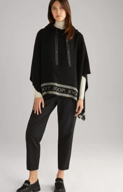 Poncho in Black