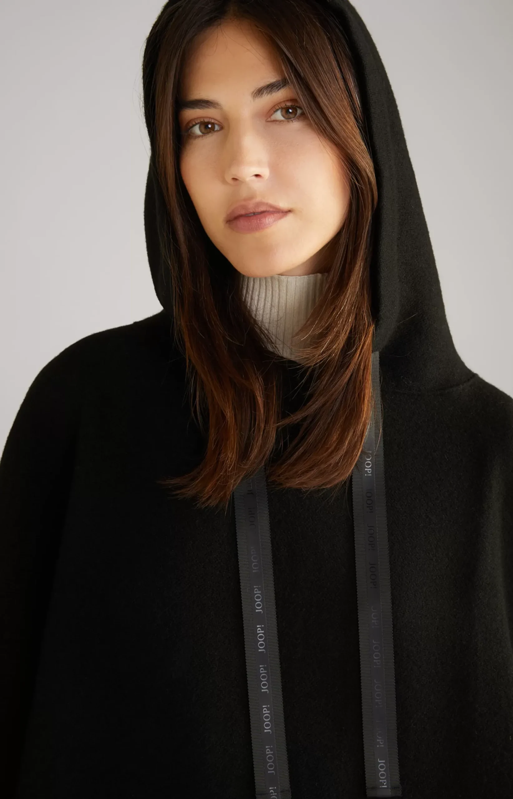Poncho in Black
