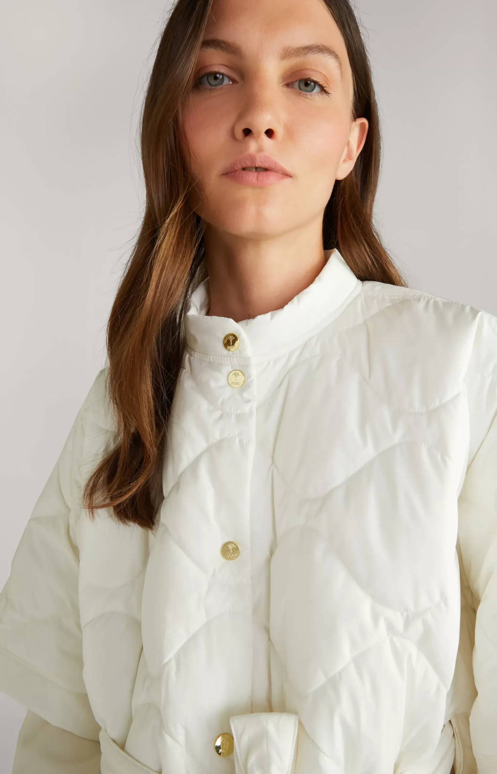 Quilted Cape Jacket in Off-white