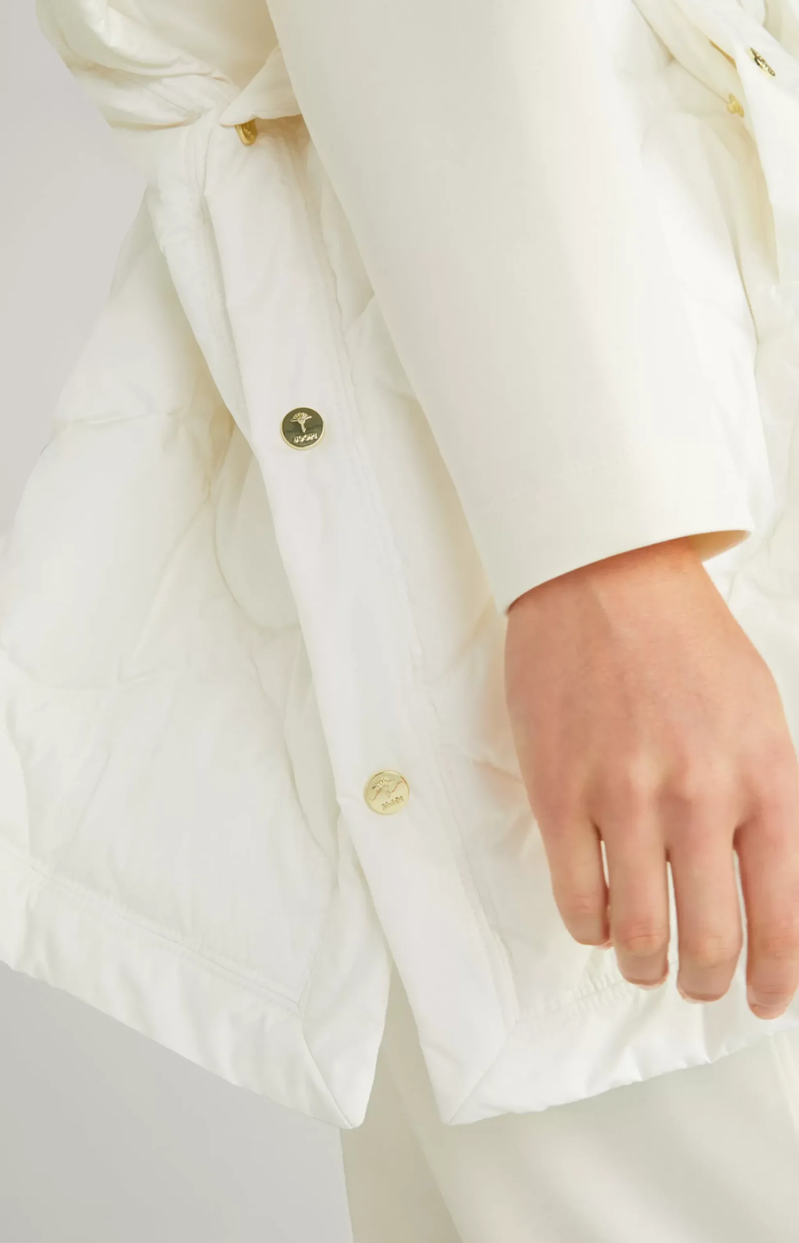 Quilted Cape Jacket in Off-white