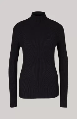 Rib Knit Pullover in Black