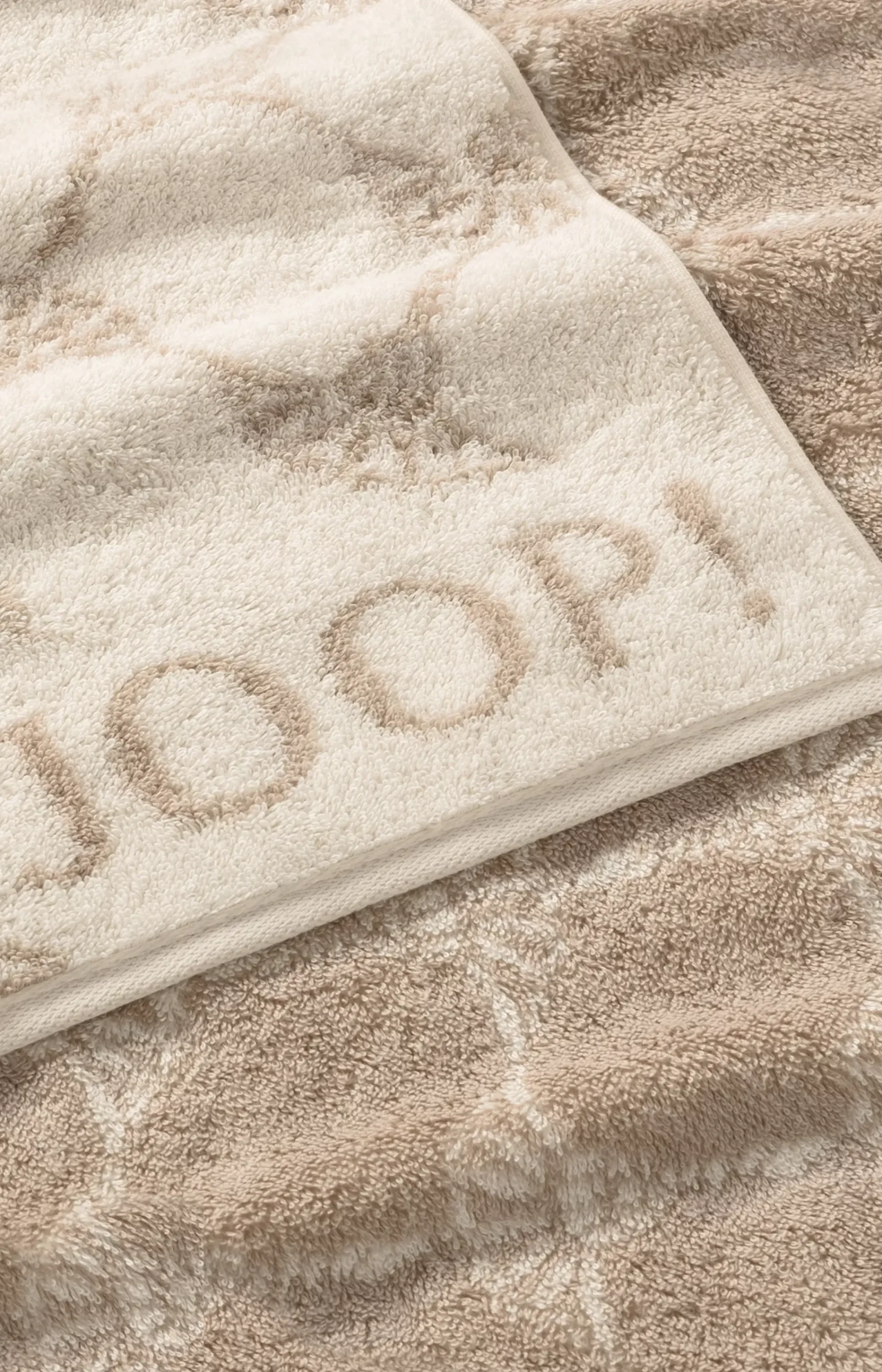 Sand/Ecru Cornflower Terrycloth Series in Cream