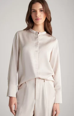 Satin Blouse in Delicate Pink