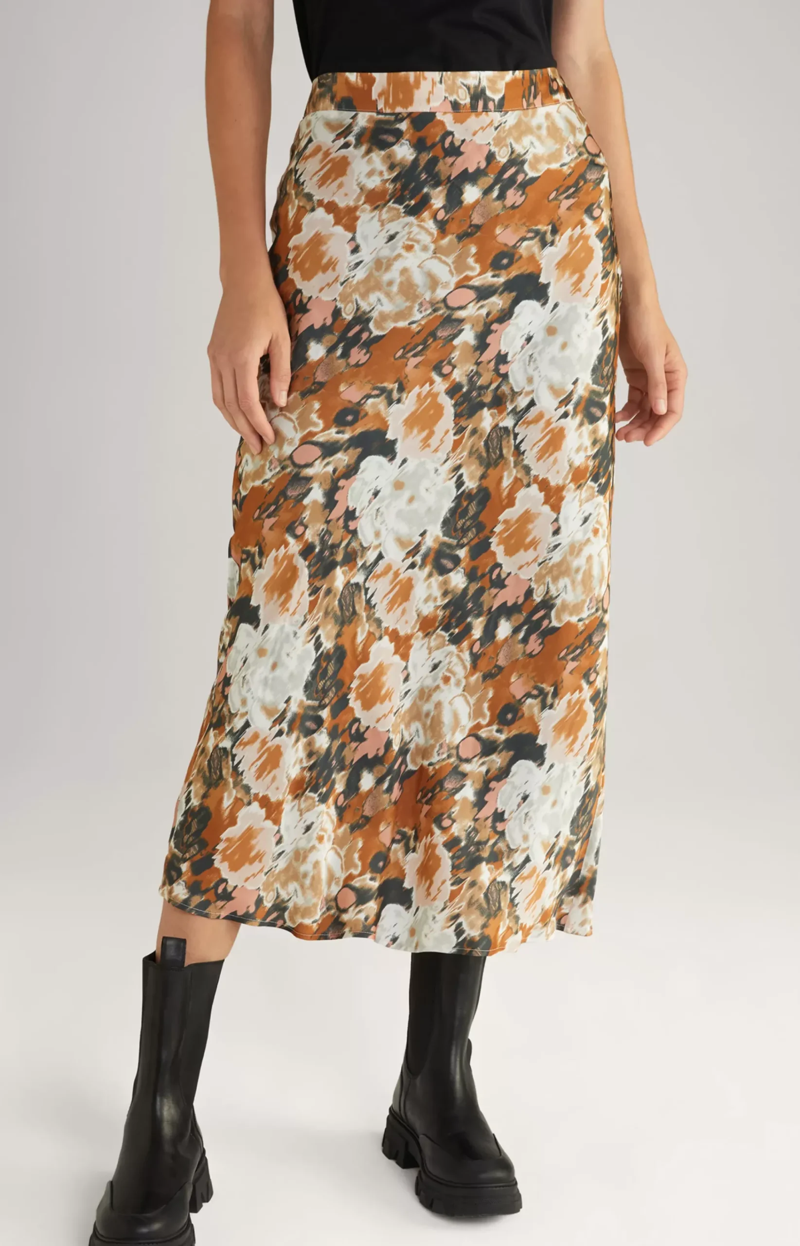 Satin Skirt in a Brown/Black/Ecru Pattern
