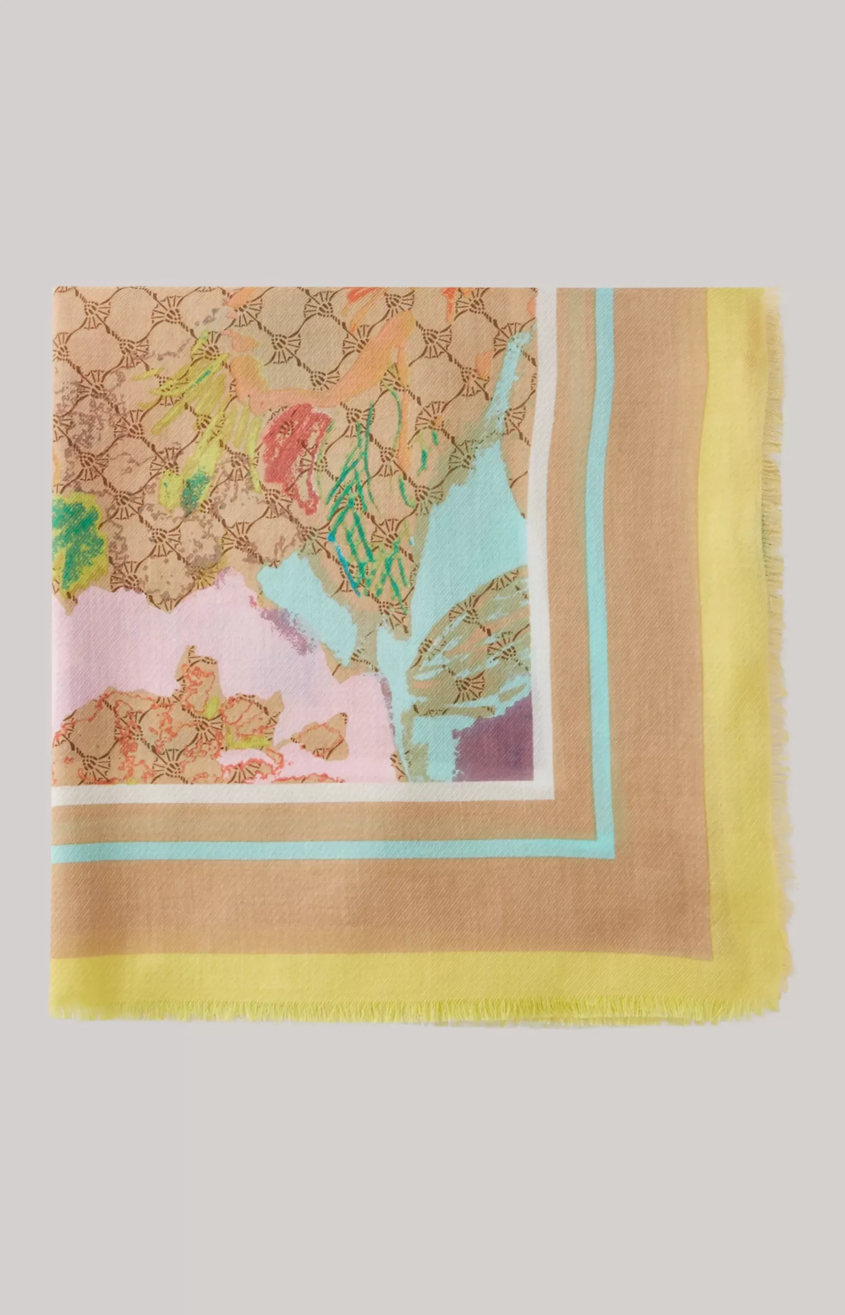 Scarf in a Beige Pattern