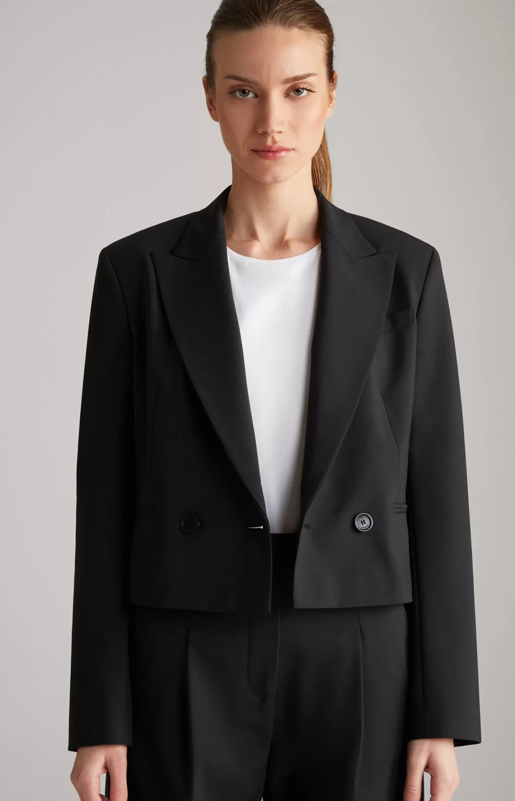 Short Blazer in Black