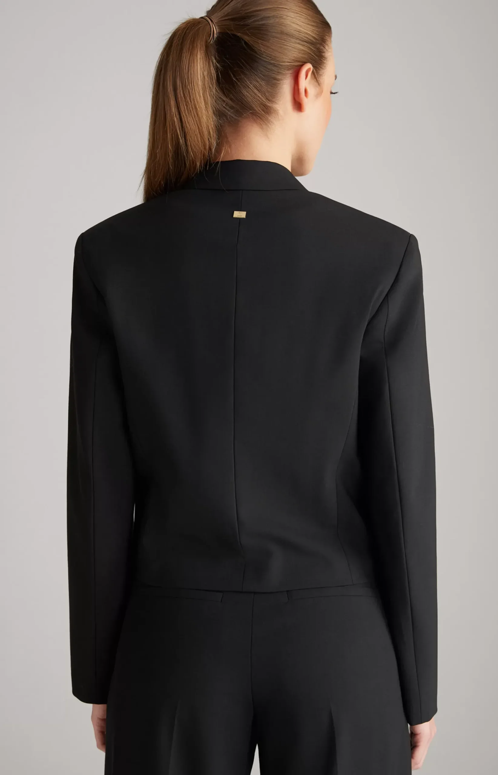 Short Blazer in Black