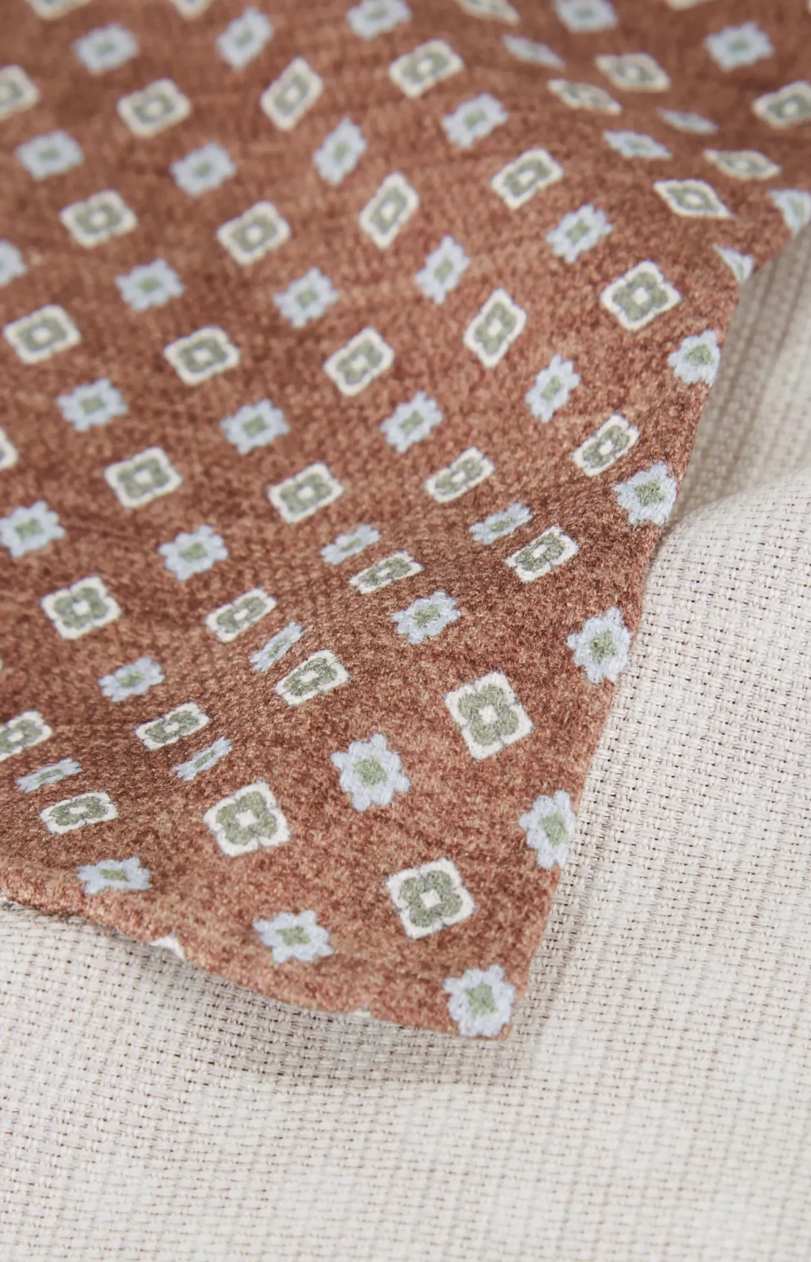 Silk Pocket Square in Dark Beige/Blue
