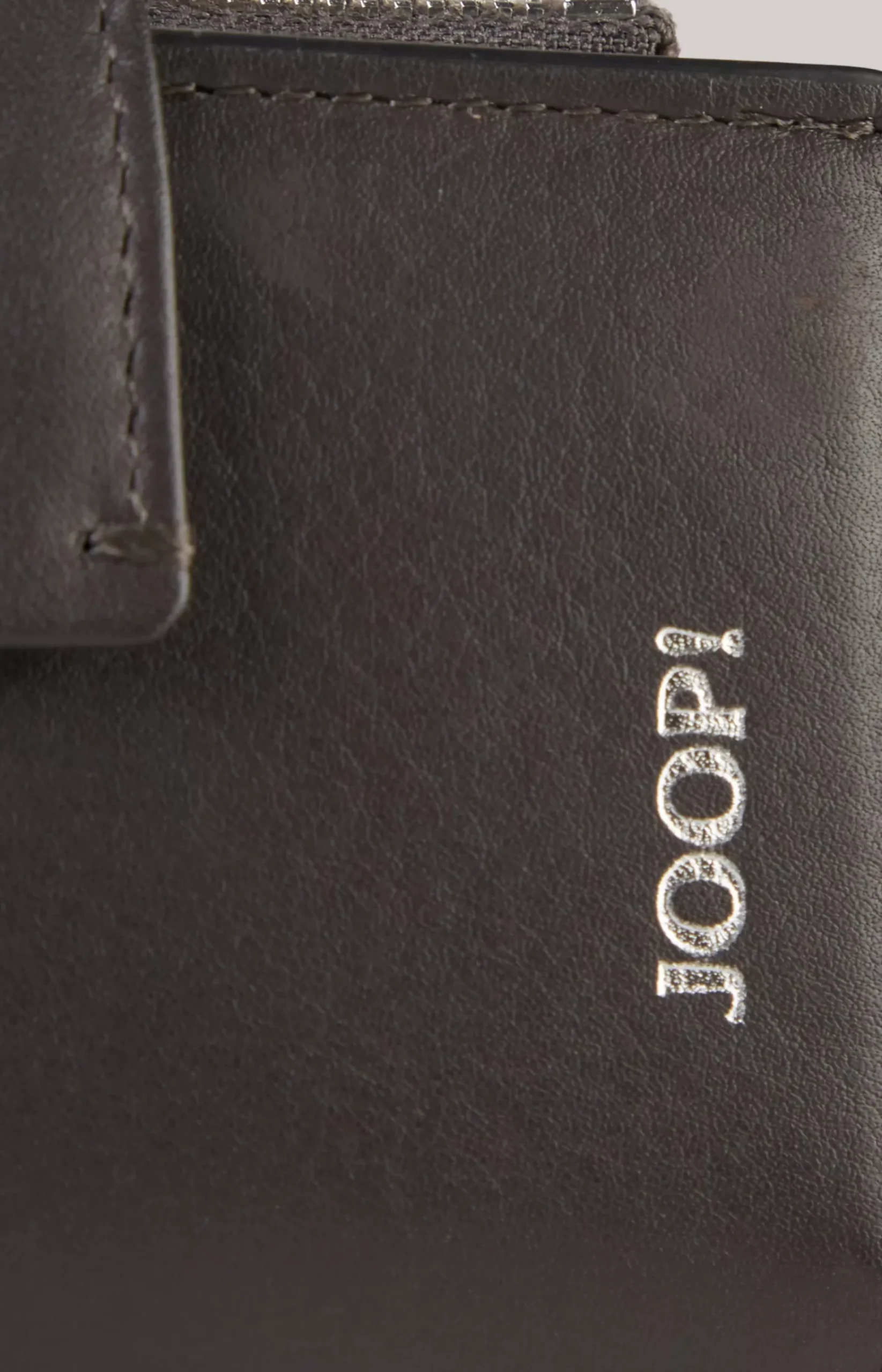 Sofisticato C-Four Card Holder