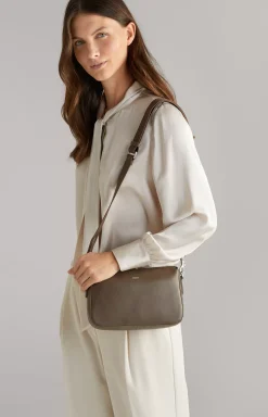 Sofisticato Jasmina Leather Shoulder Bag in Brown