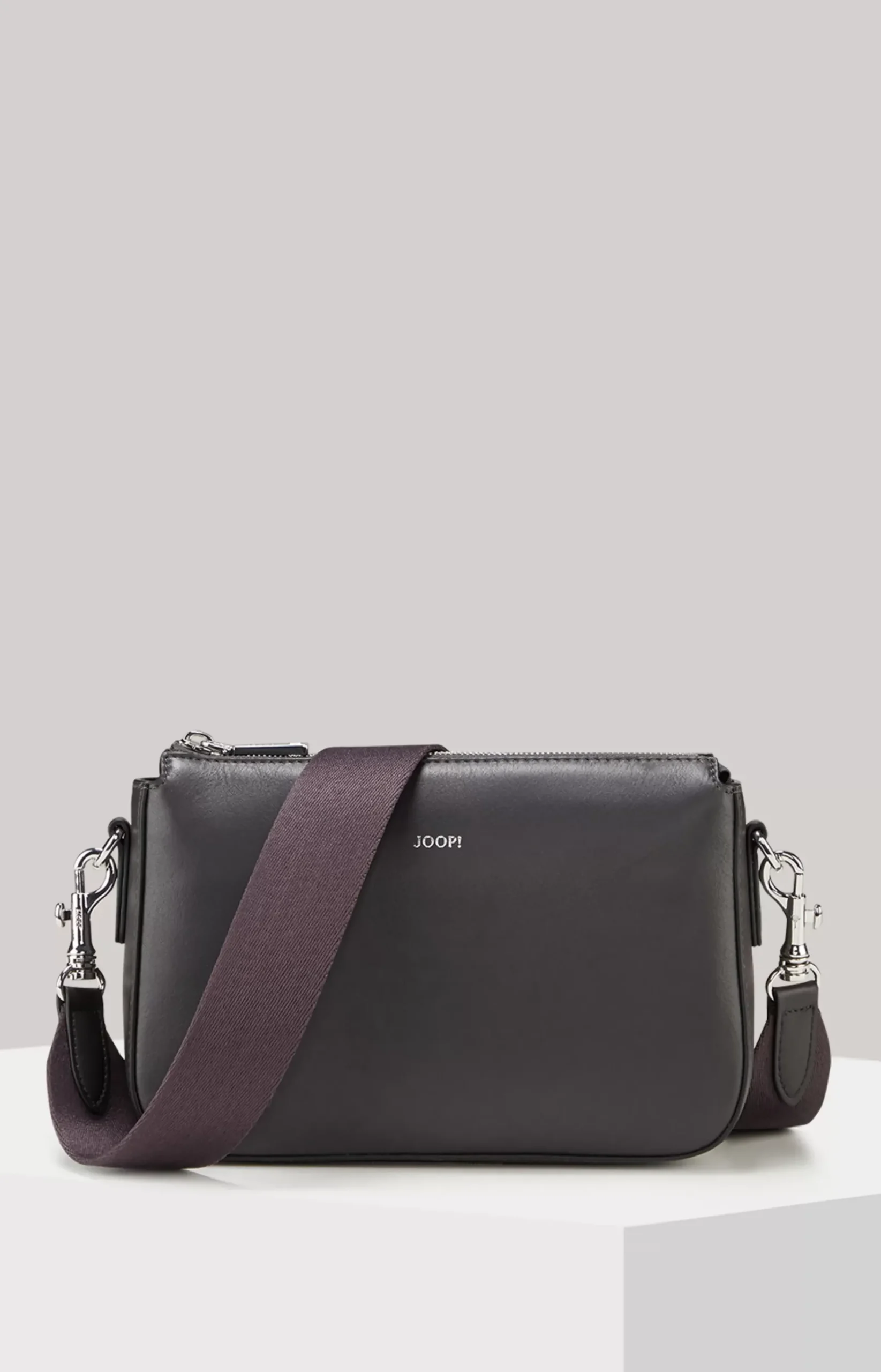 Sofisticato Jasmina Leather Shoulder Bag in Grey