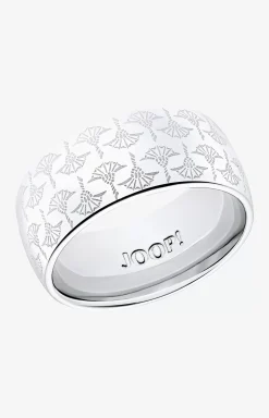 Statement ring in silver