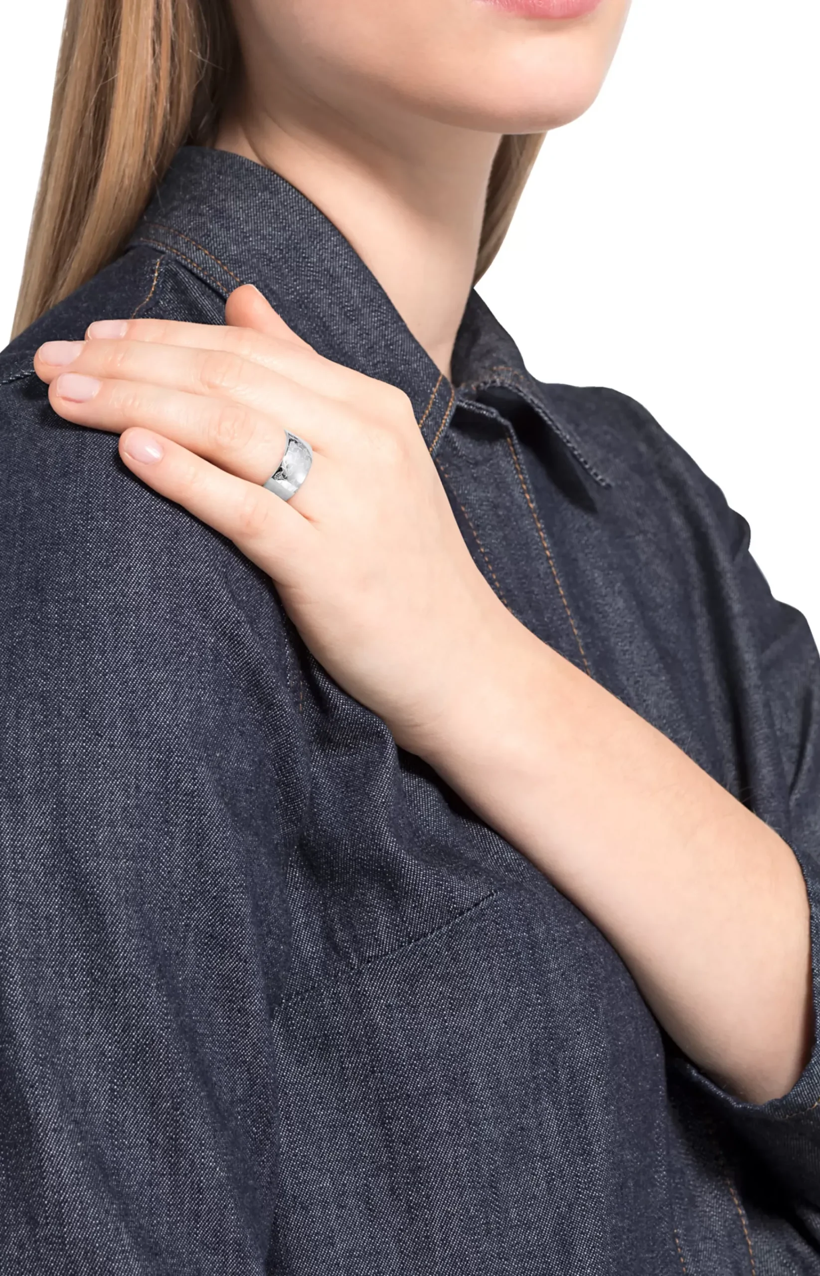 Statement ring in silver
