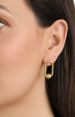 Stud Earrings in Gold
