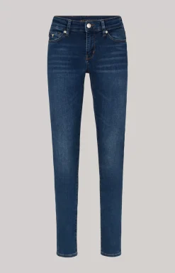 Sue Jeans in a Denim Blue Washed Look