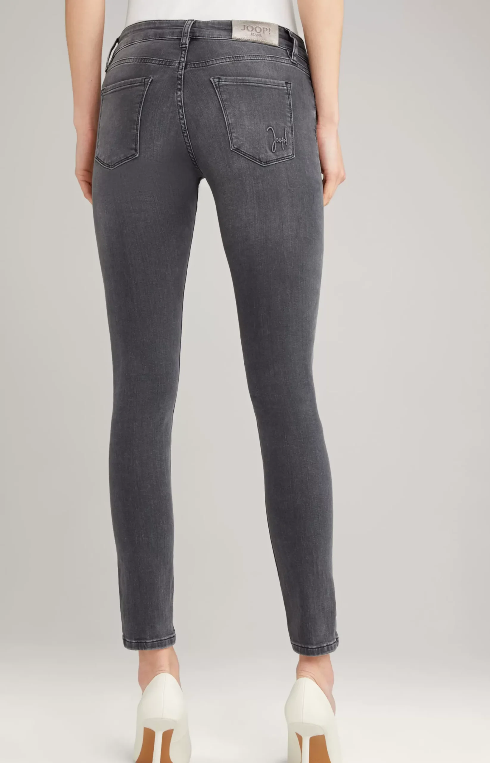 Sue skinny Jeans in grey in a washed look
