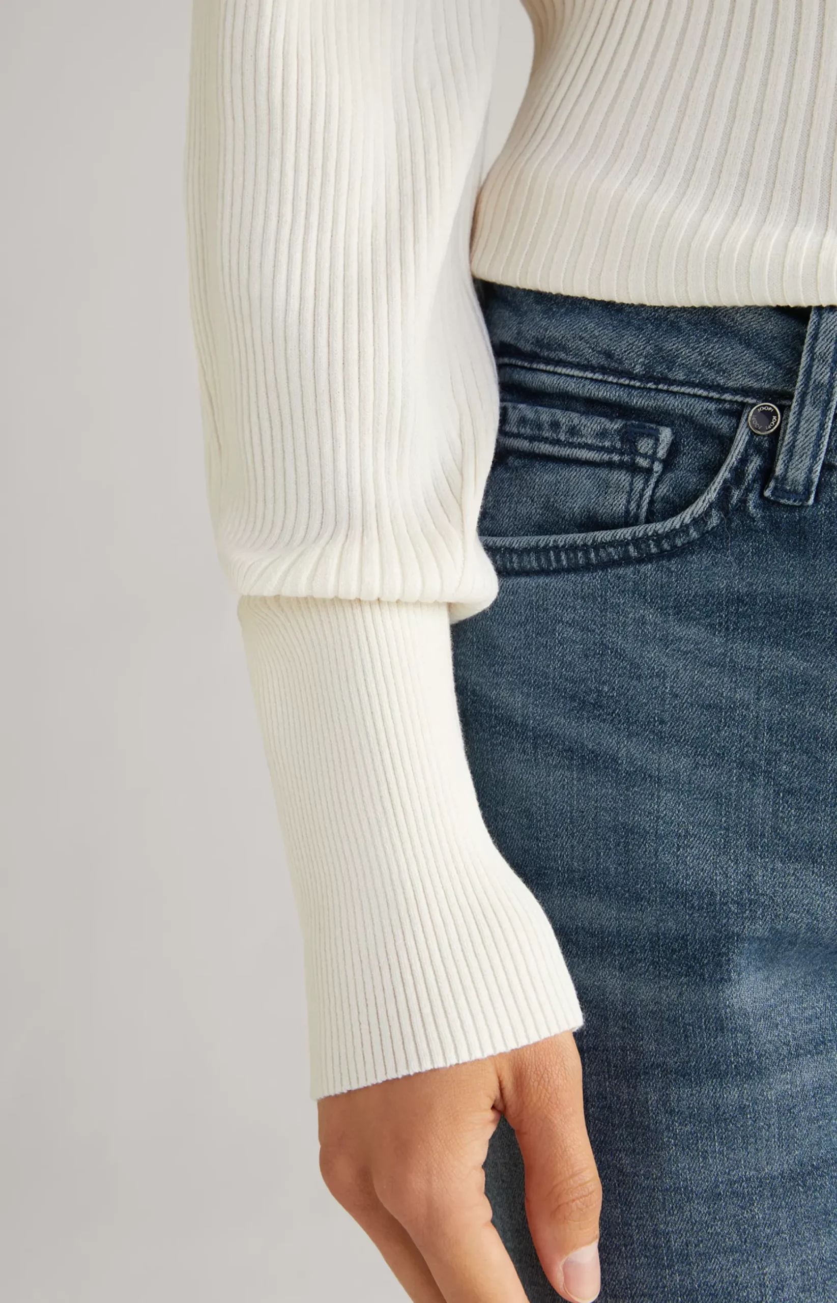Sweater in Off-white