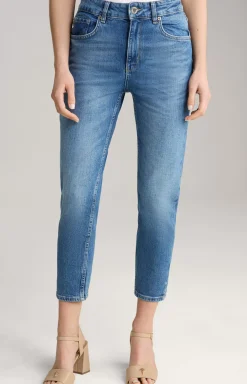 Tapered Jeans in a Blue Washed Look