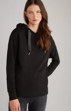 Tasta Hoodie in Black