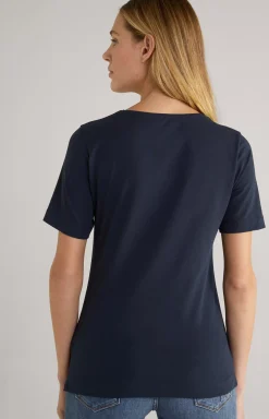 Tess Basic T-Shirt in Black