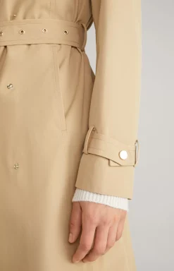 Trench Coat in Beige