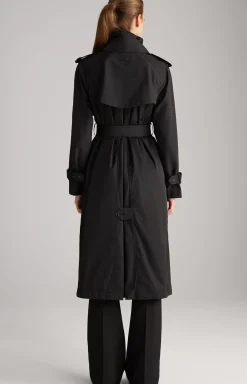 Trench Coat in Black
