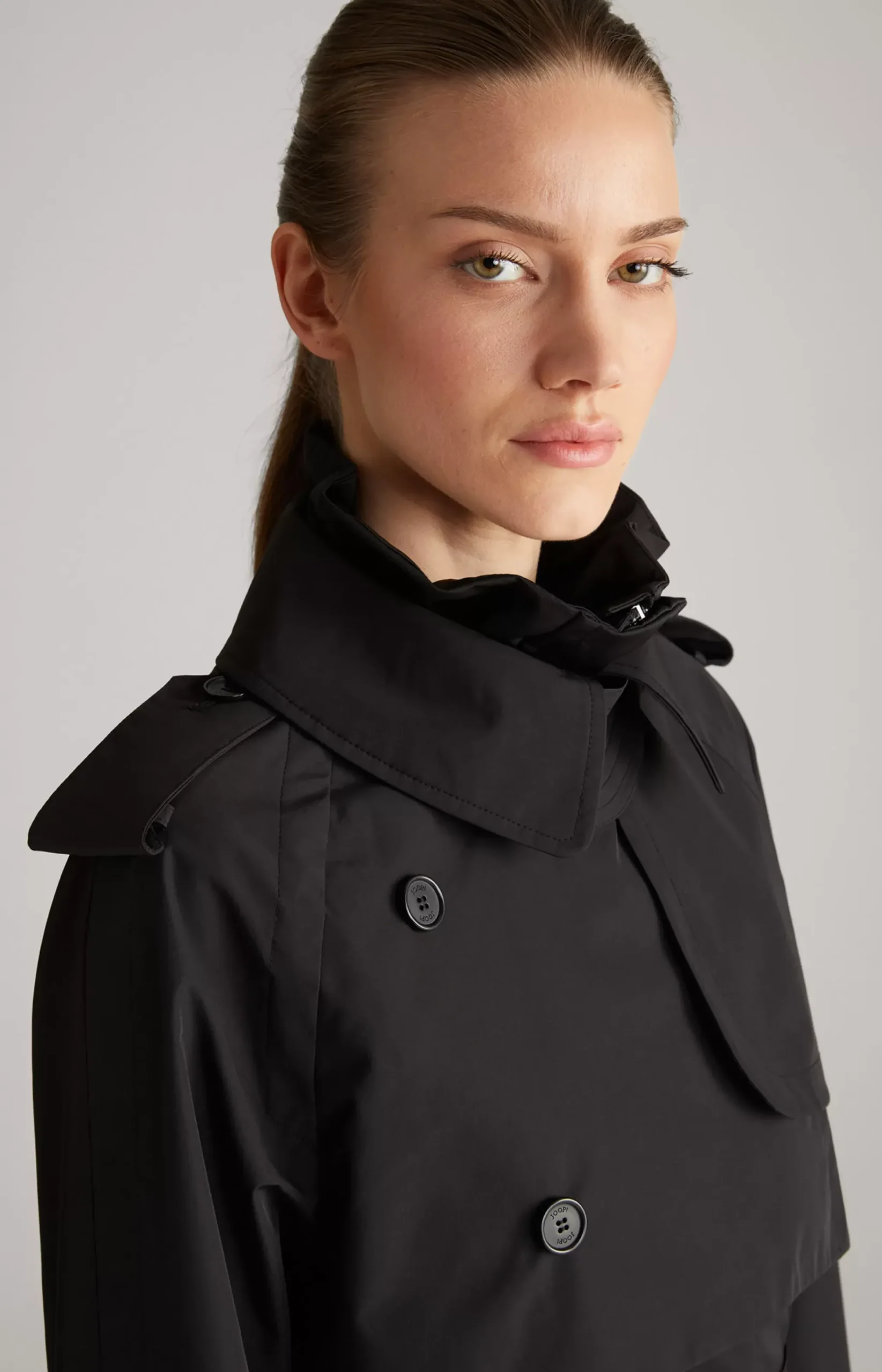 Trench Coat in Black