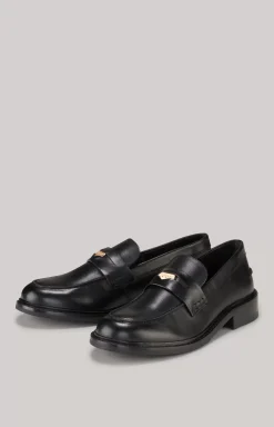 Unico Tori Slip-on Loafers in Black