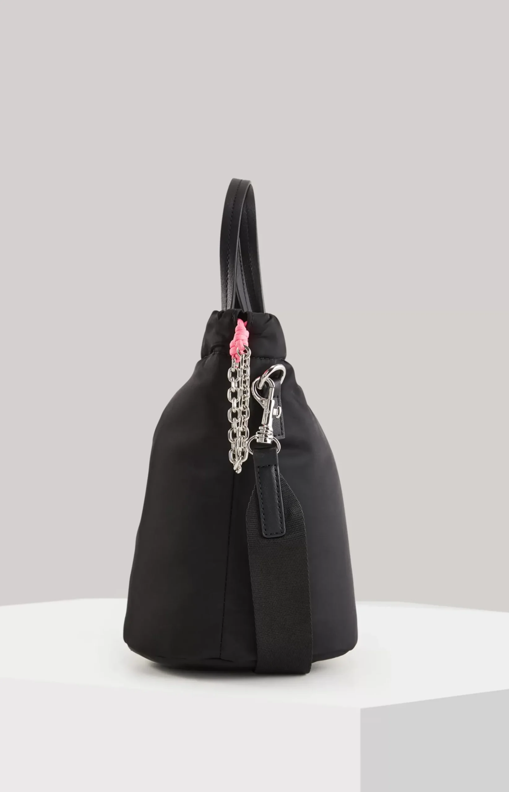 Vita Puro Donna Handbag in Black