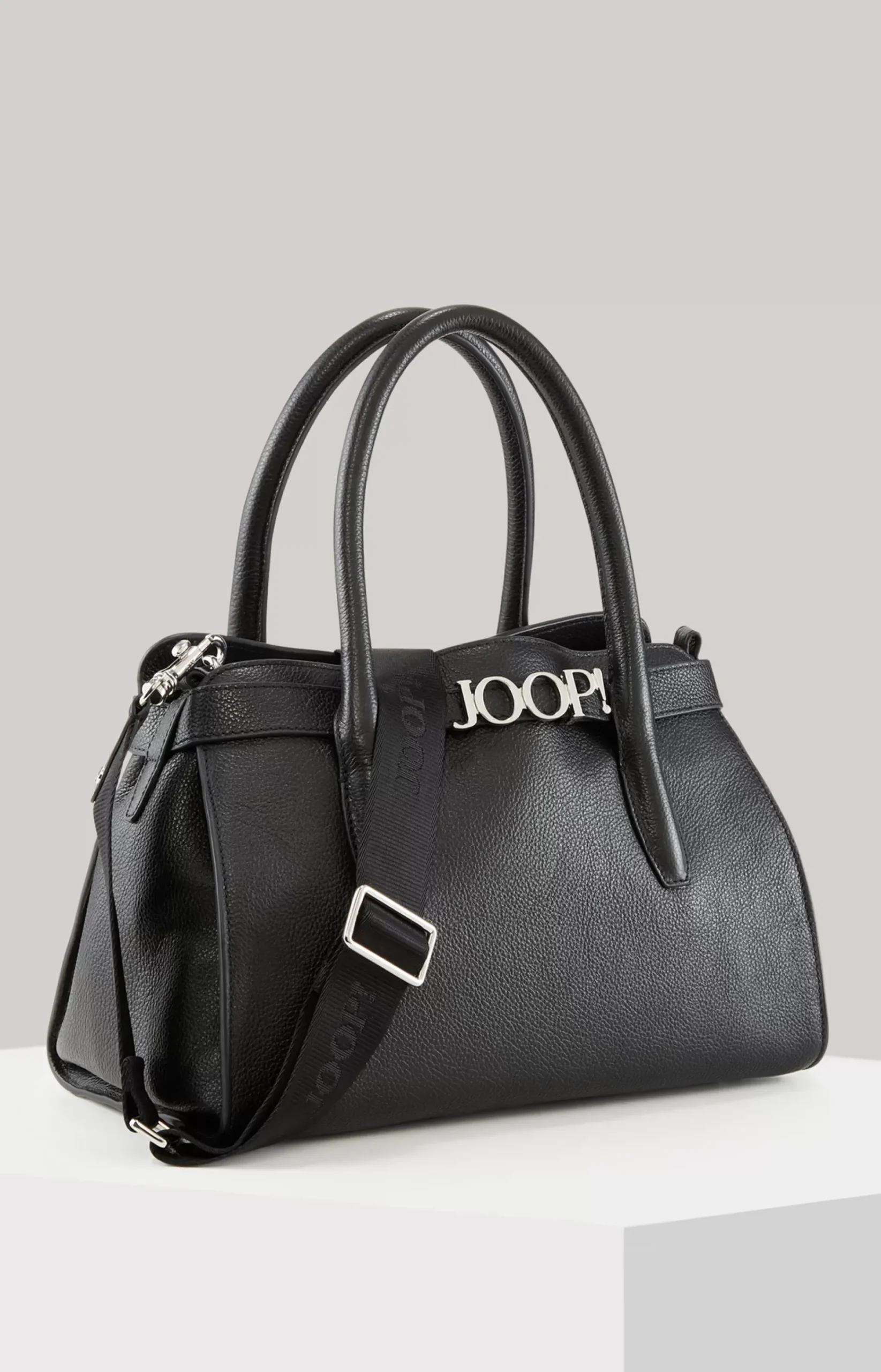 Vivace Giulia Handbag in Black