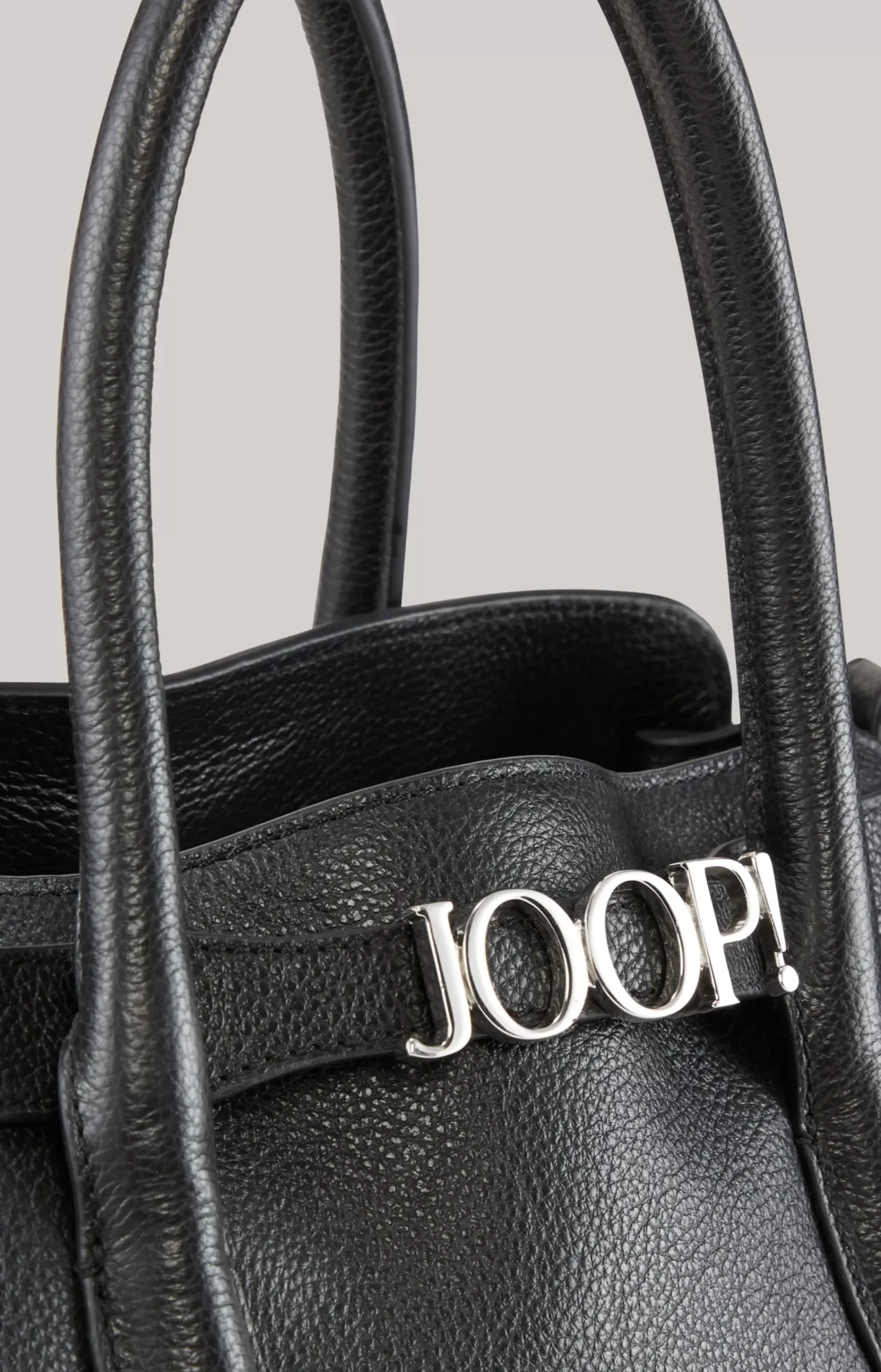 Vivace Giulia Handbag in Black