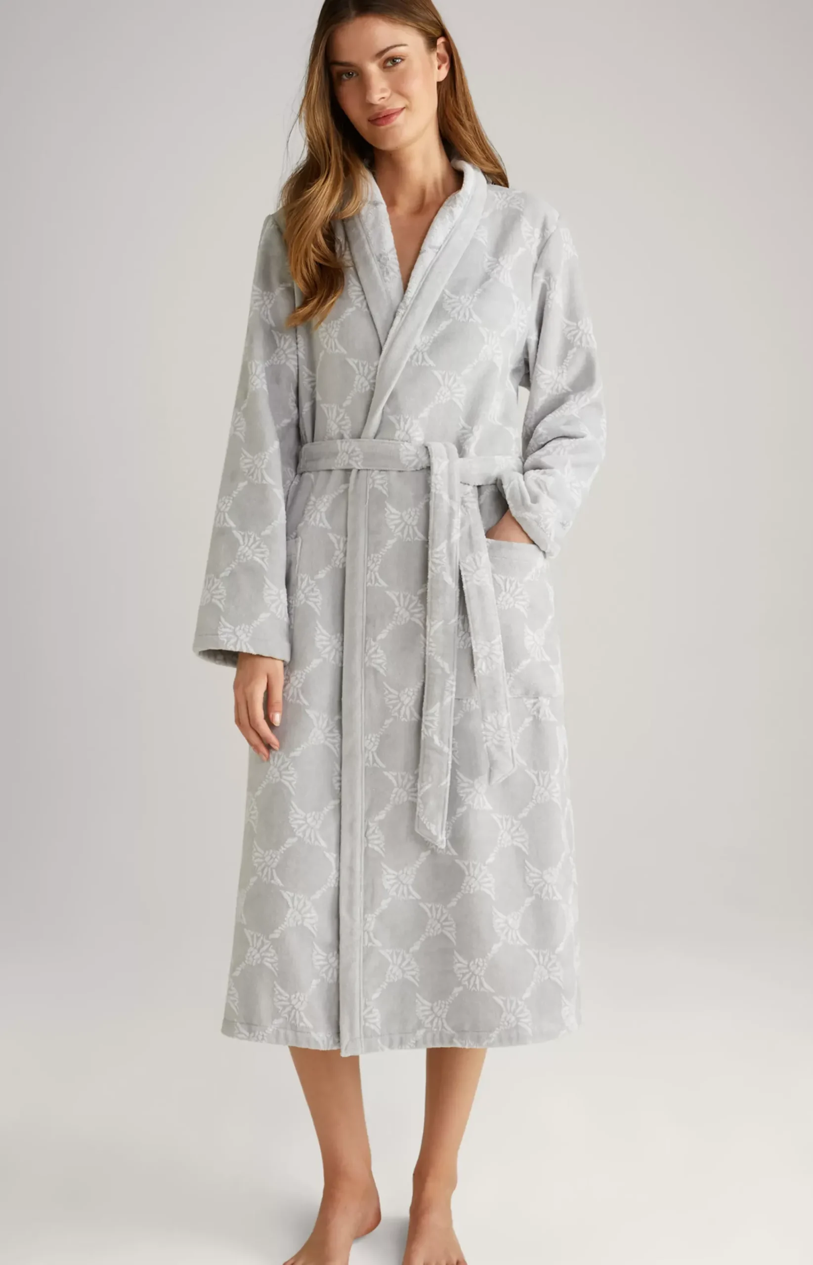 Women’s bathrobe in silver grey