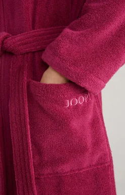 Women’s bathrobe in violet